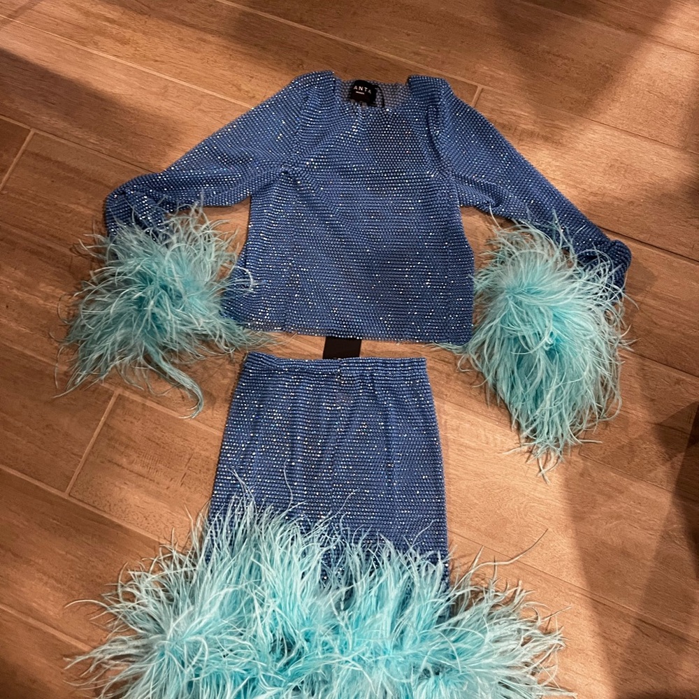 Santa brands blue sparkle feather two piece set